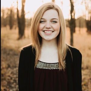 Meet your Posher, Liza